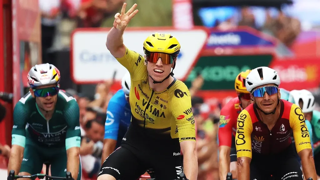Brennan storms to third Vuelta stage win, thanks 'world stars' in Visma squad