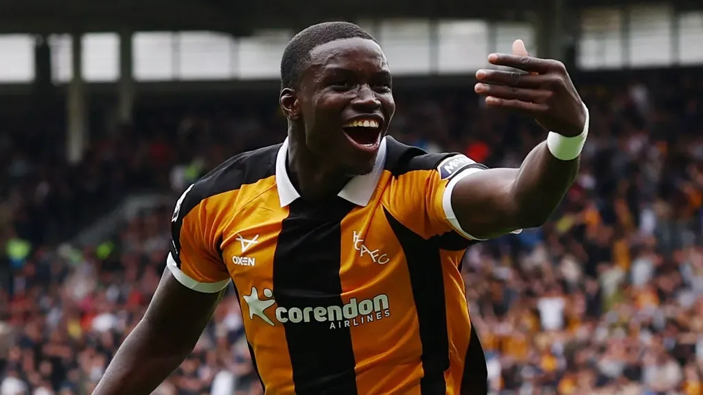 Hull brightens Premier League return with surprising win over Manchester United