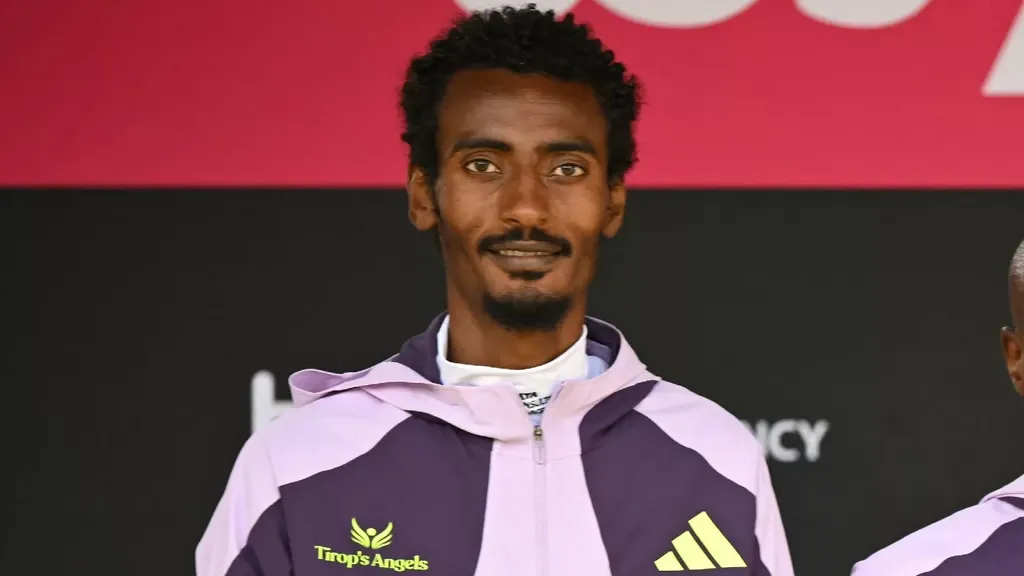 Ethiopian Kejelcha shatters half-marathon world record