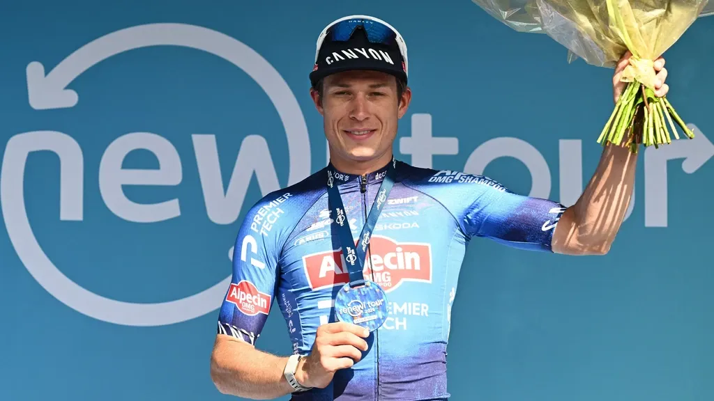 Philipsen edges out Kooij in penultimate Renewi Tour stage and reclaims lead