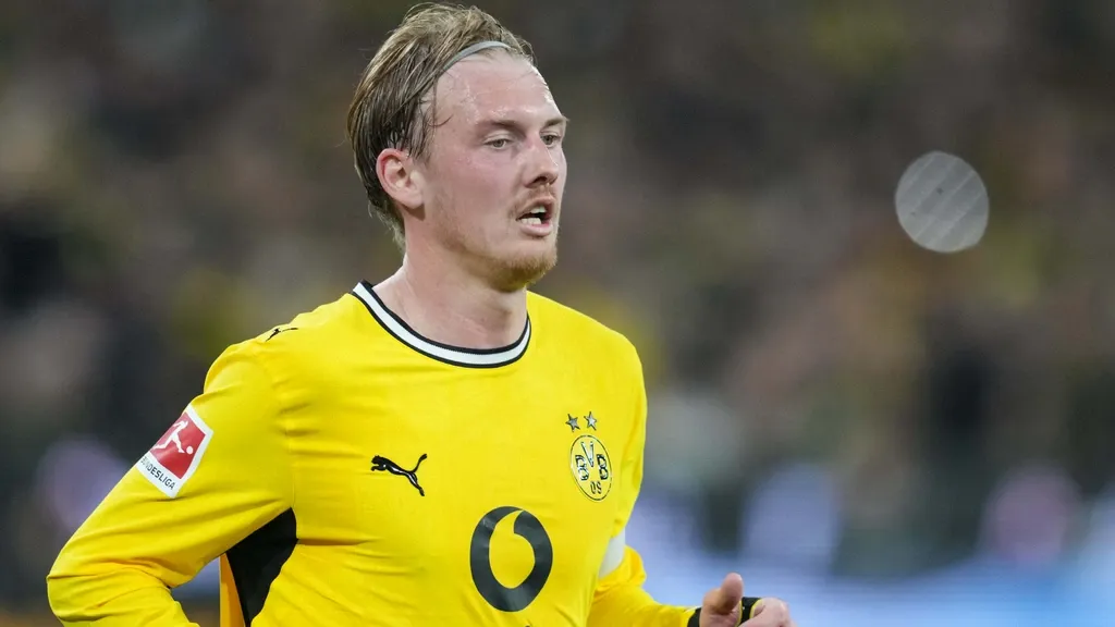 Ajax bolsters squad with 48-cap German international Brandt