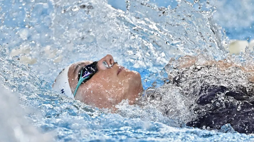 Steenbergen and Giele Just Off the Podium in 50m Backstroke; Curtis Breaks World Record