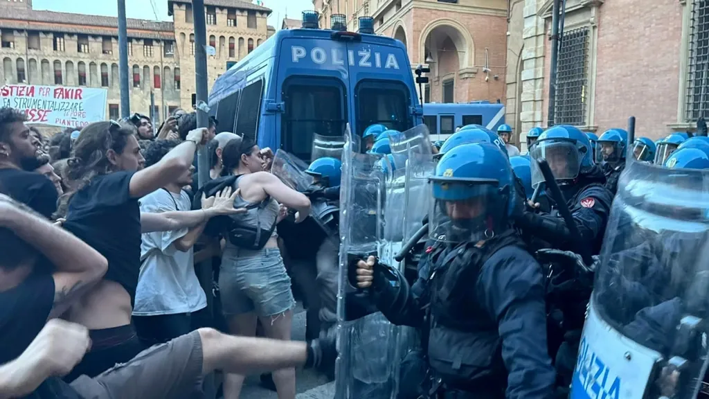 Heated debate over violence in Italy, 'more extreme than radical right' smells like an opportunity