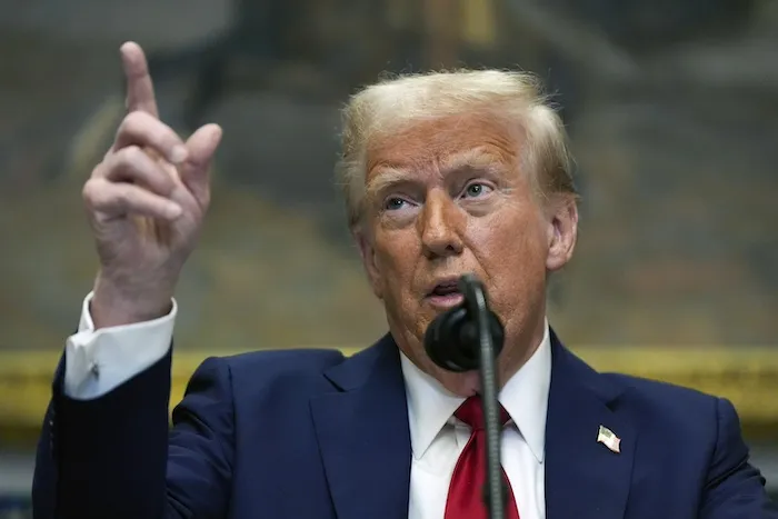 Economist Slams President Trump's Tariff Policy as Absurd