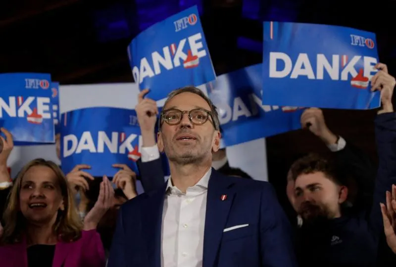 Austria: Ruling Coalition Follows the Path of Its German Neighbors