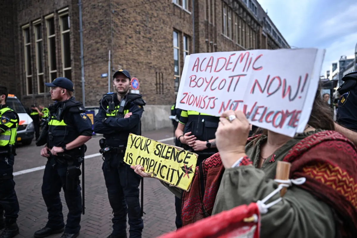 New low: TivoliVredenburg cultural centre cancels student debate over Israeli participants