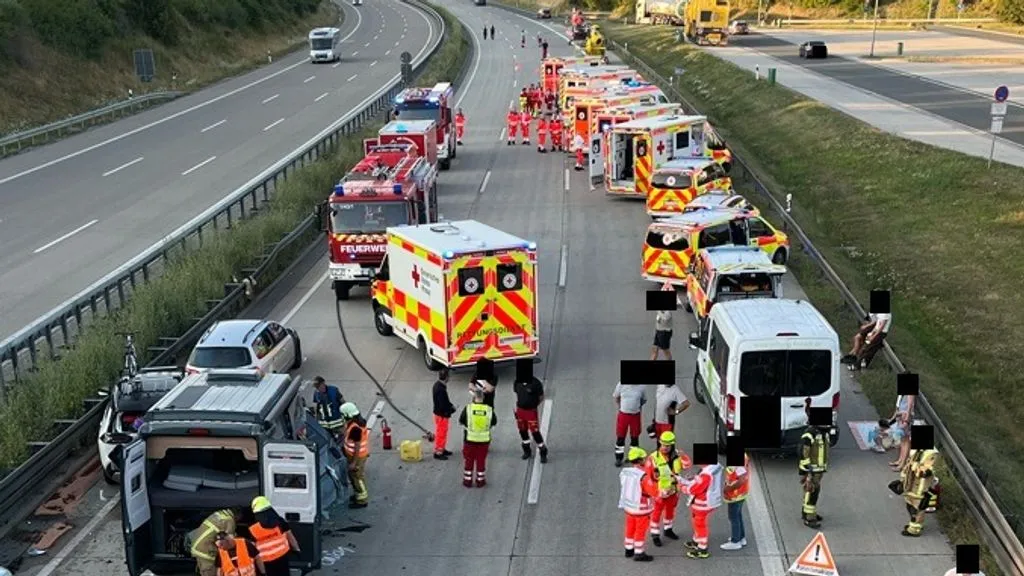 34 injured in collision on German A9 — doubts raised about road safety oversight