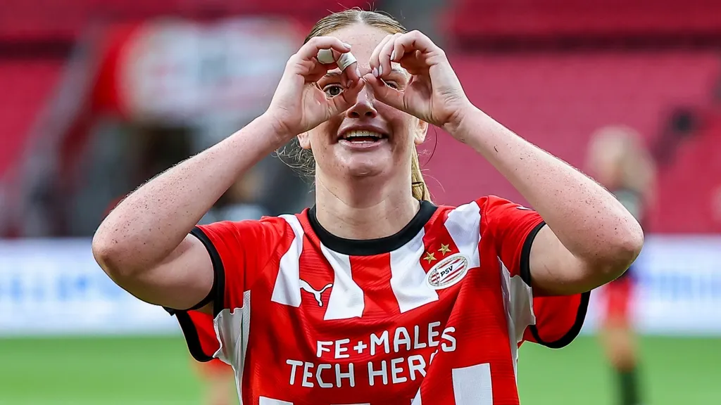 No fifth Super Cup in a row for Twente as PSV clearly stronger than the cup winners (3-0)
